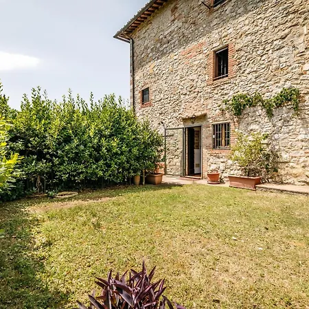 Guesthost - Pool With Garden Daire Monti di Sotto